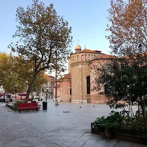Oda ve Kahvaltı Patatina