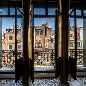 Savoia E Jolanda Venezia