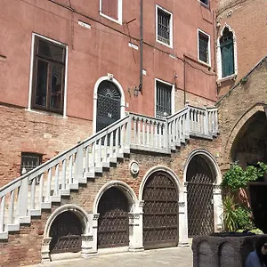 Nocleg ze śniadaniem Scalon Del Doge, Wenecja