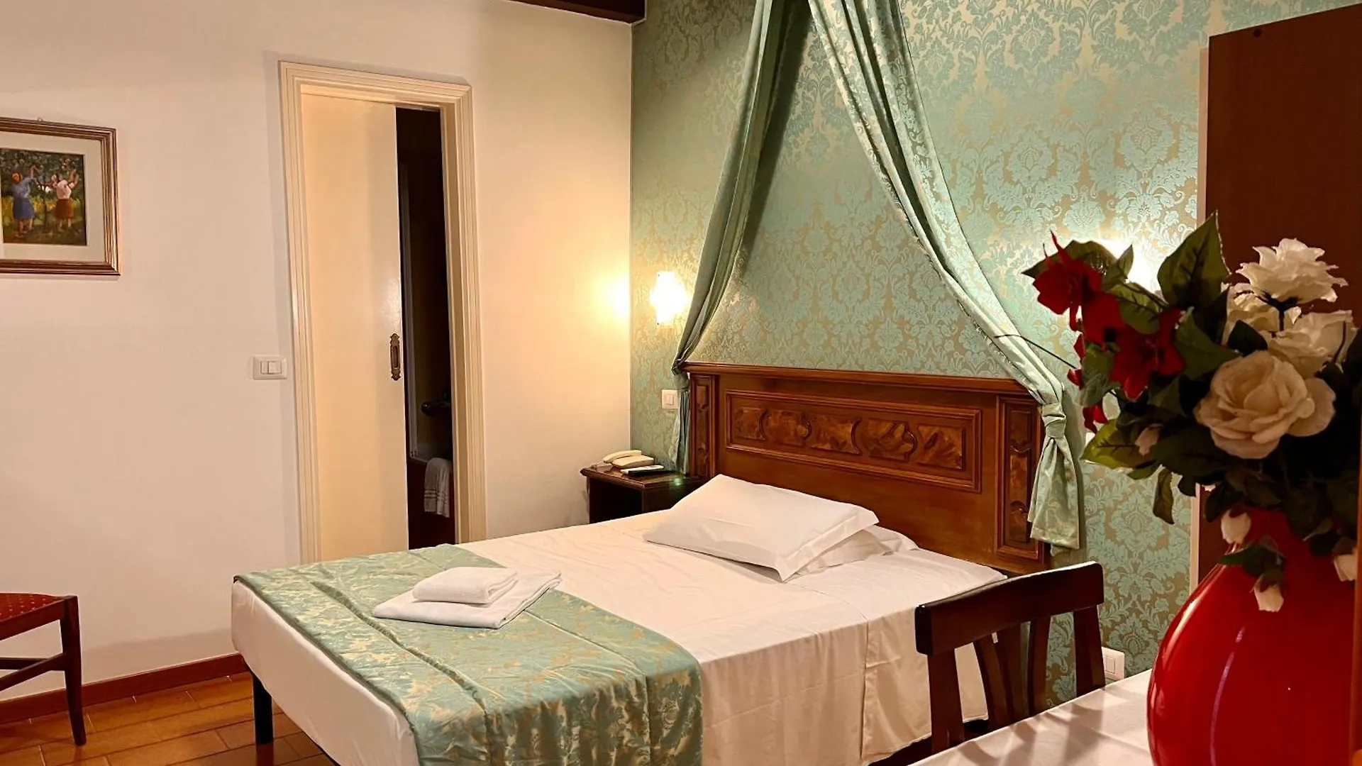 Hotel Canada Venecia Italia